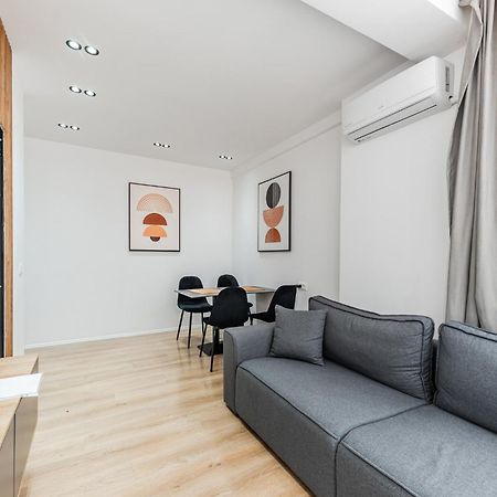 Atelier Apartments By Kondo Stays Тирана Экстерьер фото