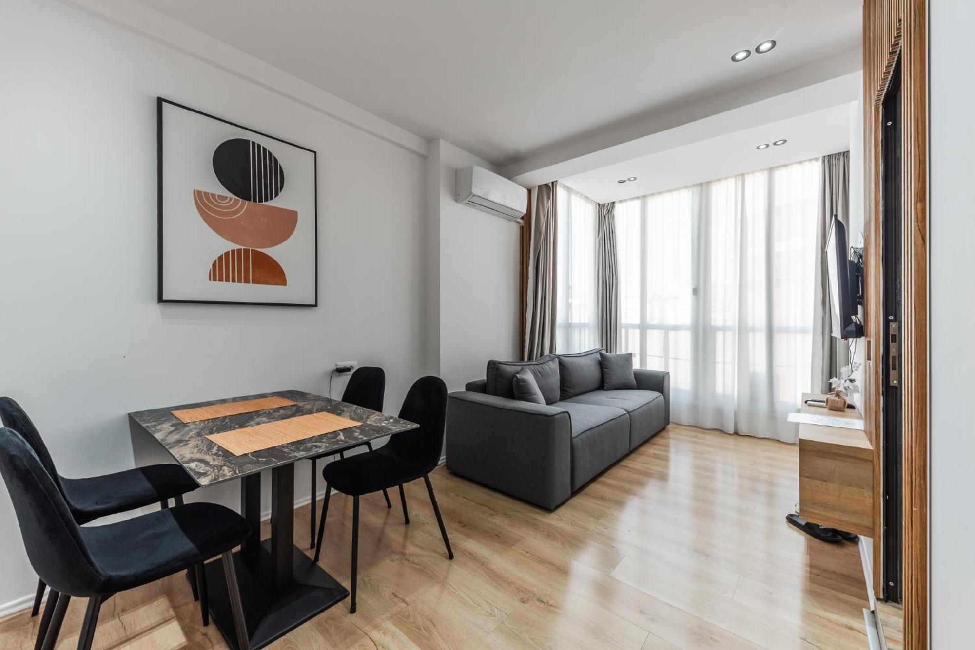 Atelier Apartments By Kondo Stays Тирана Экстерьер фото