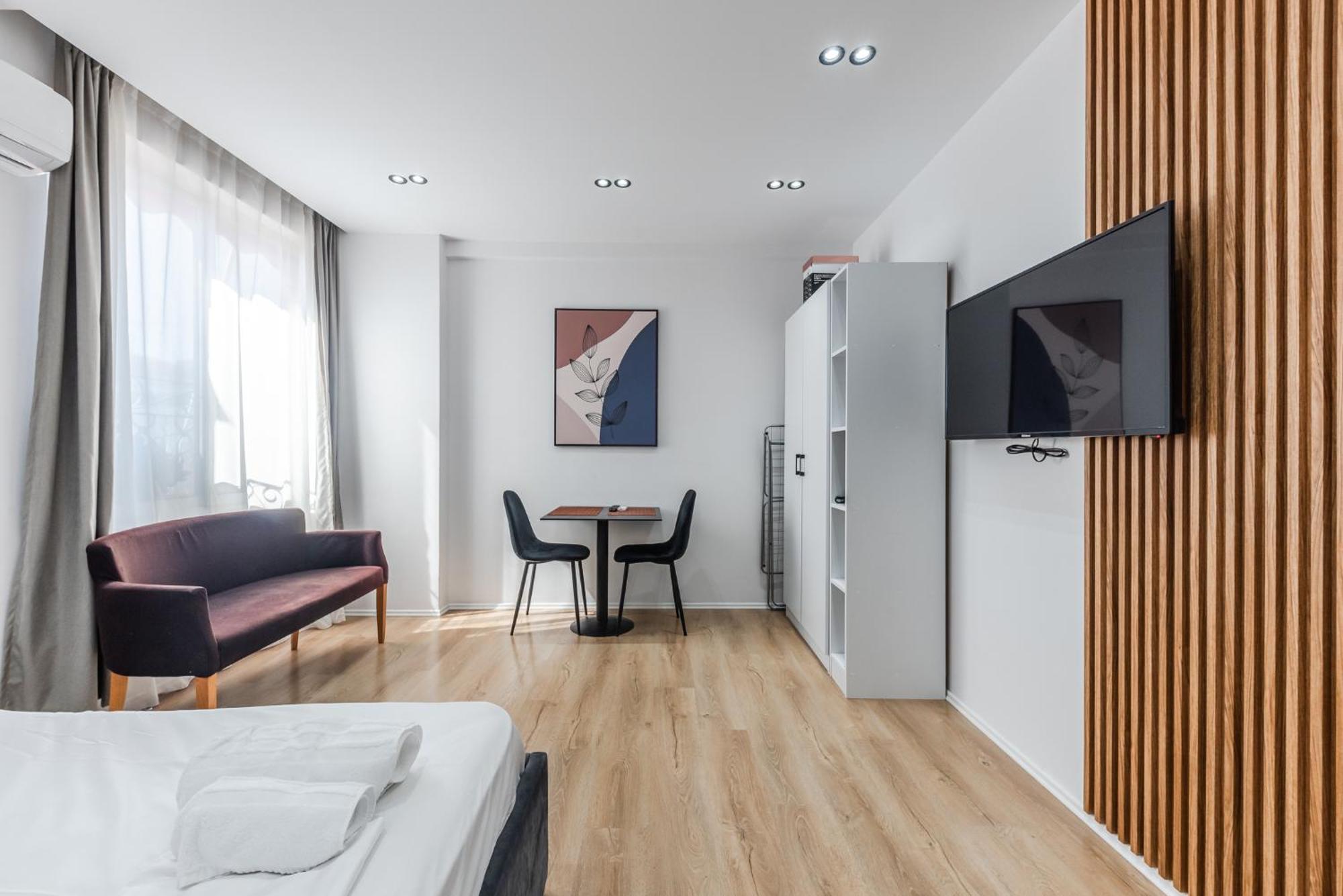Atelier Apartments By Kondo Stays Тирана Экстерьер фото