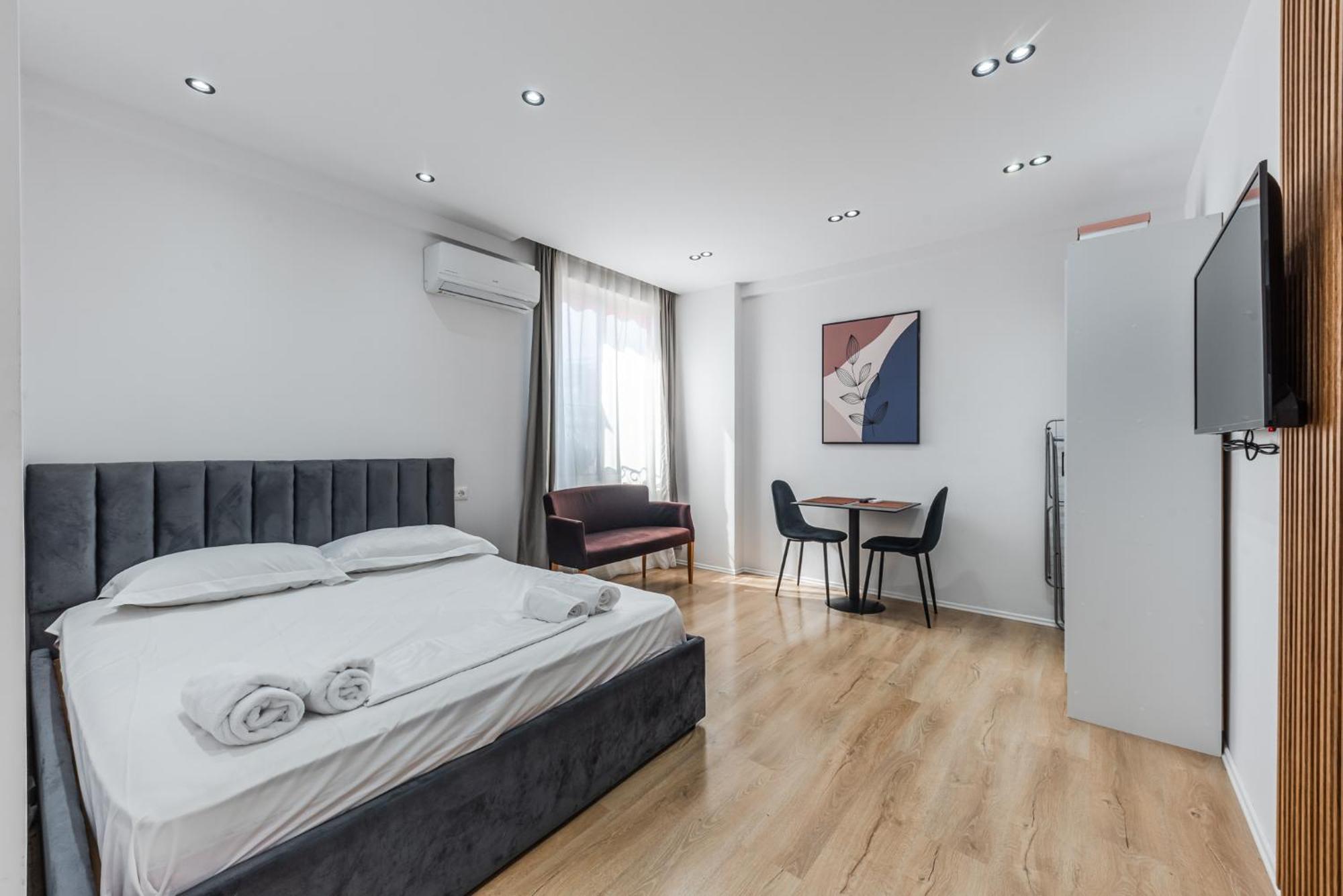 Atelier Apartments By Kondo Stays Тирана Экстерьер фото