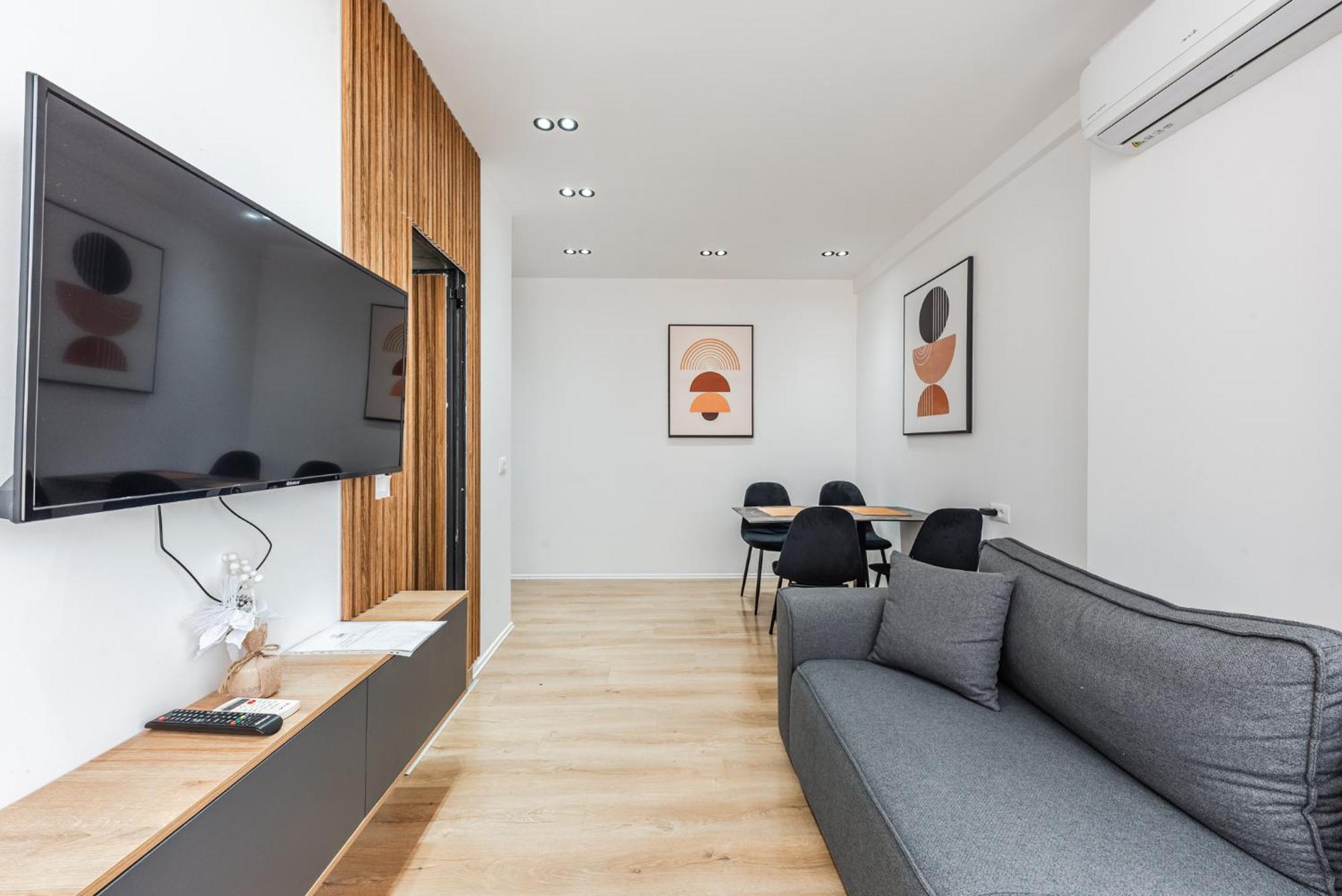 Atelier Apartments By Kondo Stays Тирана Экстерьер фото