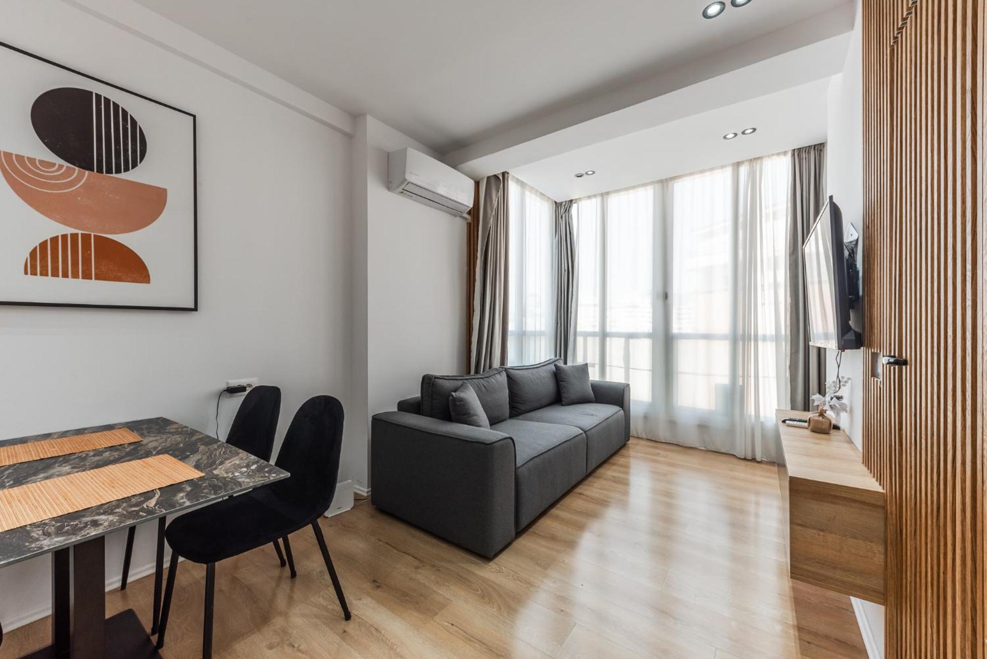 Atelier Apartments By Kondo Stays Тирана Экстерьер фото