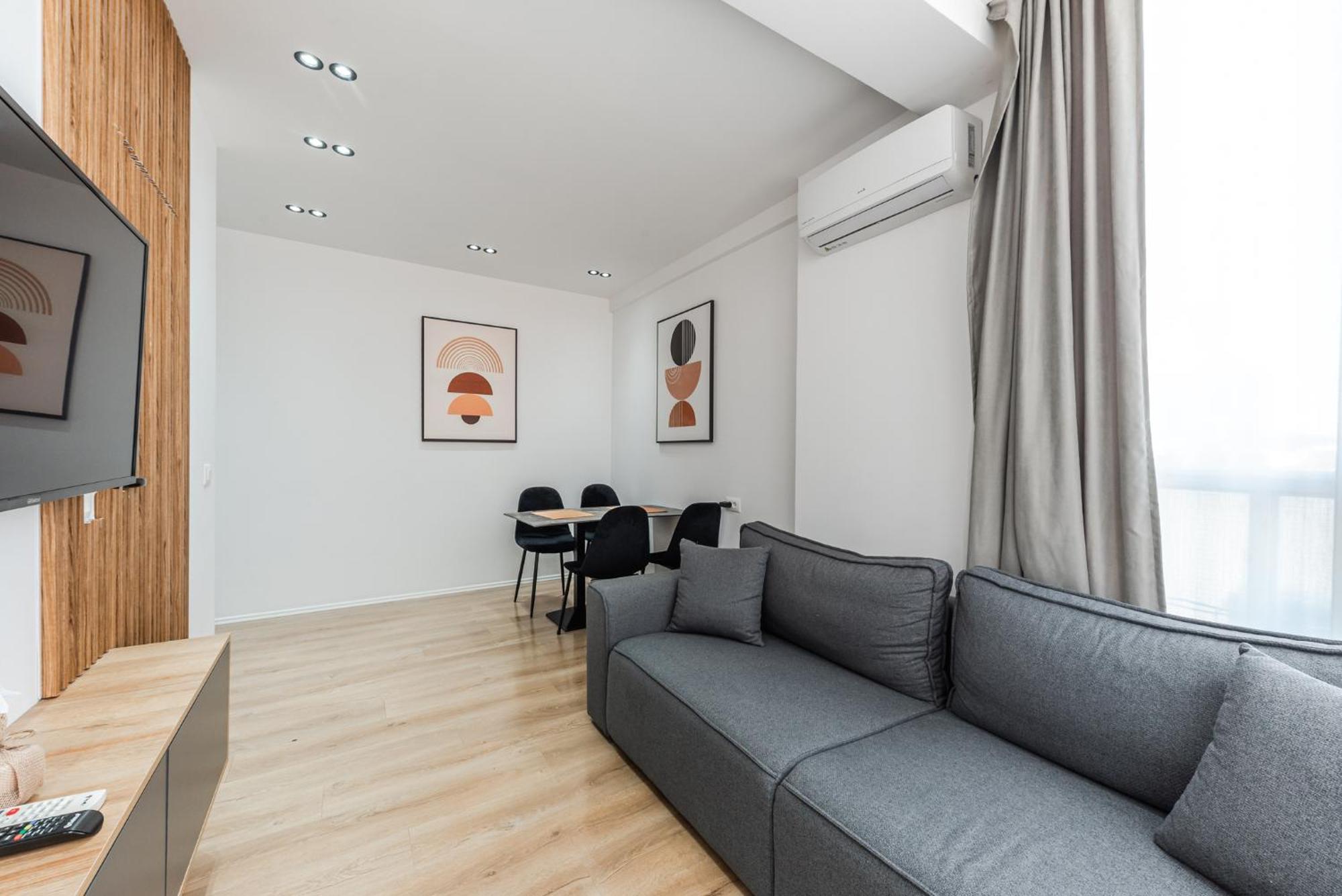 Atelier Apartments By Kondo Stays Тирана Экстерьер фото